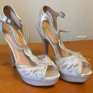 Dream Pairs Ivory Lace Platform Heels with Crystal Accents